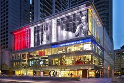 Ion Orchard (D9), Retail #580196461